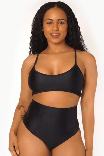 Top negro con espalda de nadador